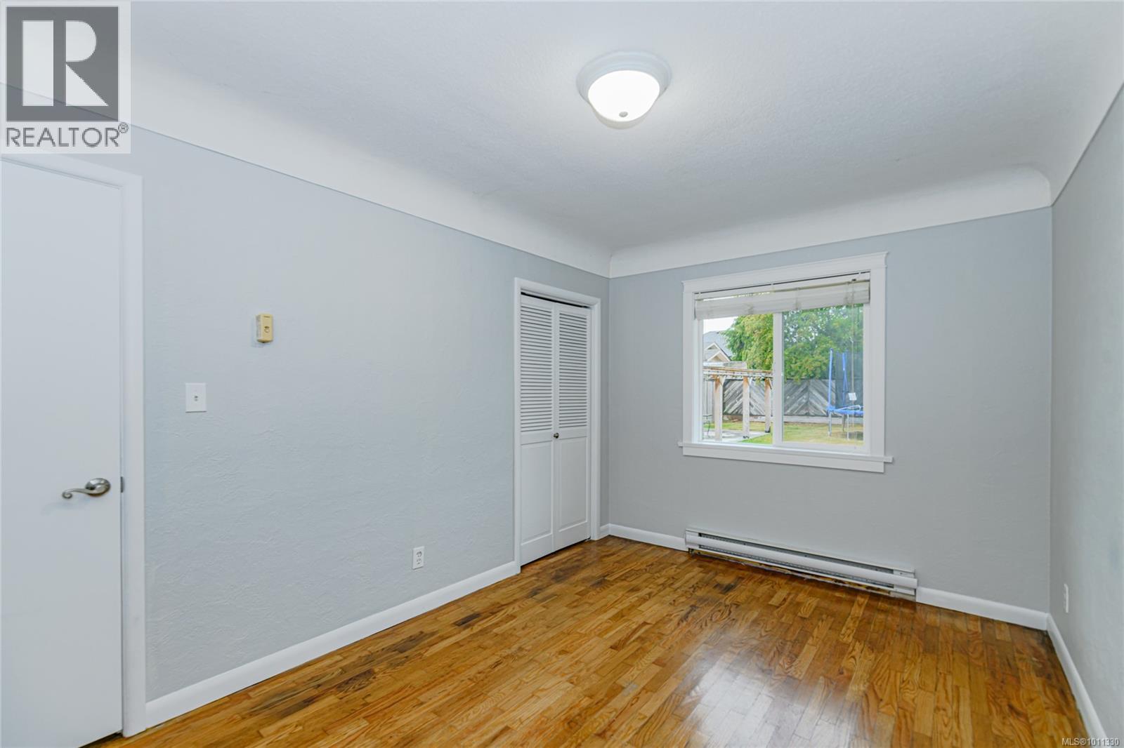 10142 Resthaven Dr, Sidney, British Columbia V8L 3G7 - Photo 12 - 1011330