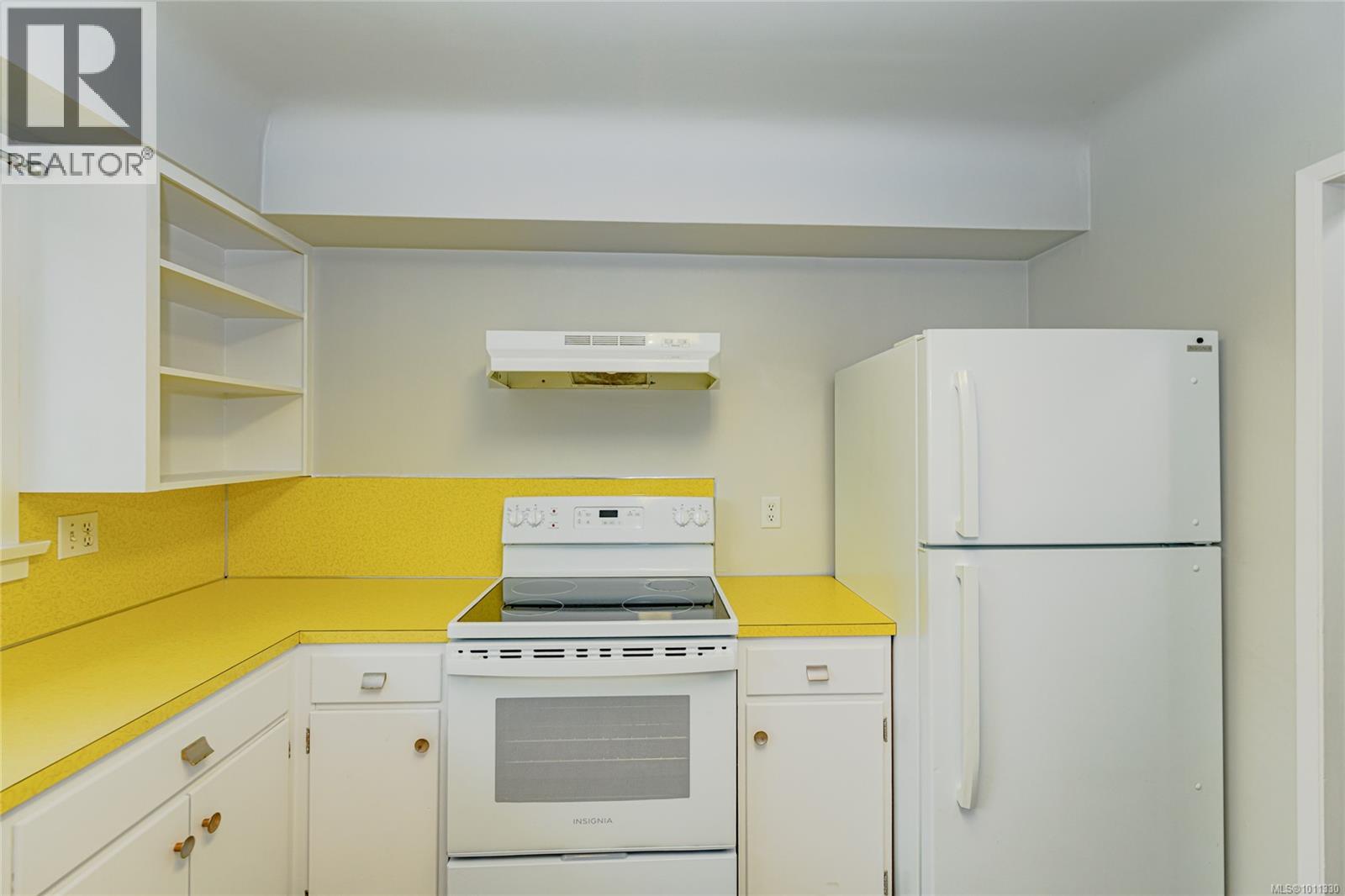 10142 Resthaven Dr, Sidney, British Columbia V8L 3G7 - Photo 8 - 1011330