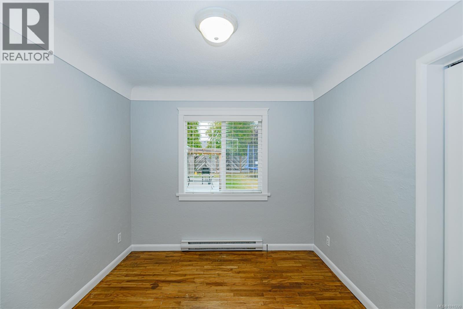 10142 Resthaven Dr, Sidney, British Columbia V8L 3G7 - Photo 14 - 1011330