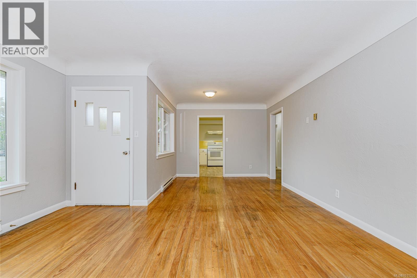 10142 Resthaven Dr, Sidney, British Columbia V8L 3G7 - Photo 6 - 1011330