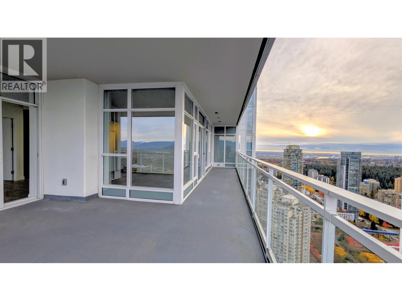 5008 4670 Assembly Way, Burnaby, British Columbia V5H 0H3 - Photo 16 - R3065323