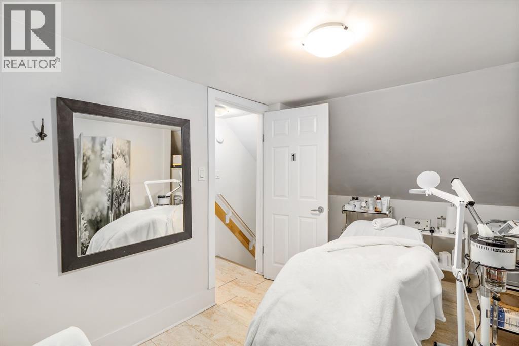 2032 34 Avenue Sw, Calgary, Alberta  T2T 2C3 - Photo 21 - A2262527