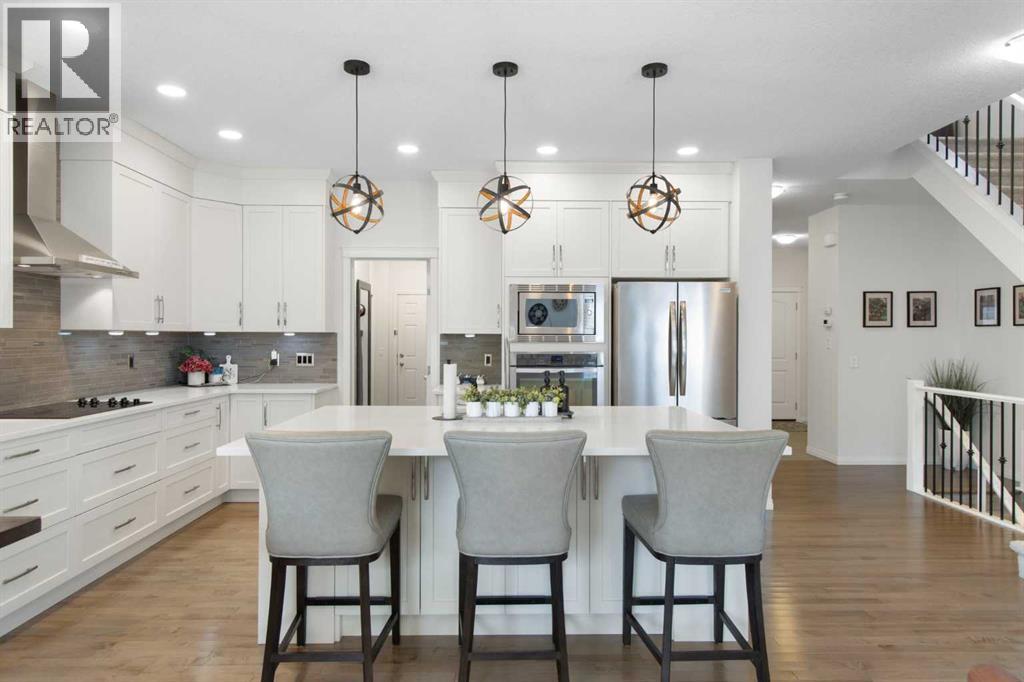 68 Thoroughbred Boulevard, Cochrane, Alberta  T4C 0X2 - Photo 3 - A2267426