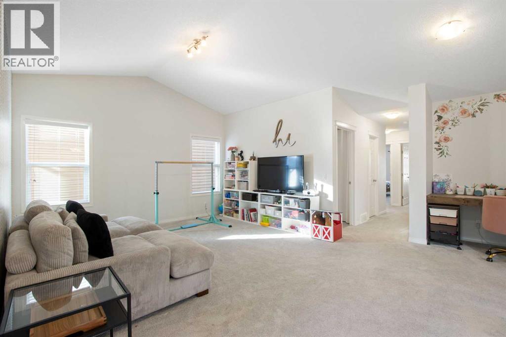 68 Thoroughbred Boulevard, Cochrane, Alberta  T4C 0X2 - Photo 19 - A2267426