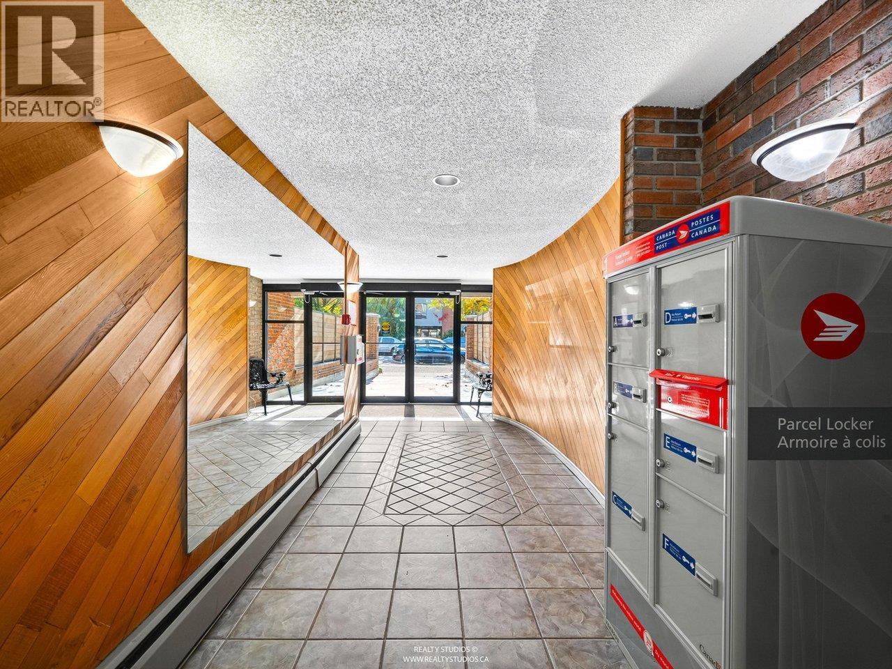 311 2121 W 6th Avenue, Vancouver, British Columbia  V6K 1V5 - Photo 15 - R3064378