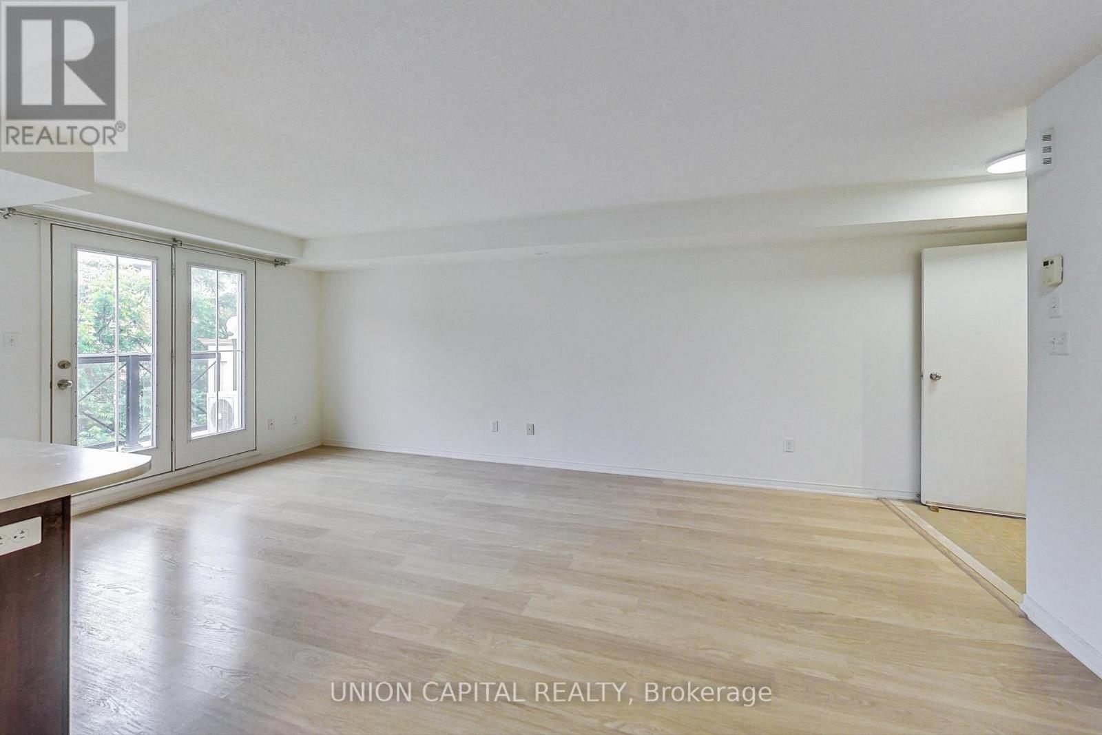 4 - 19 Hays Boulevard, Oakville, Ontario  L6H 0H8 - Photo 4 - W12519084