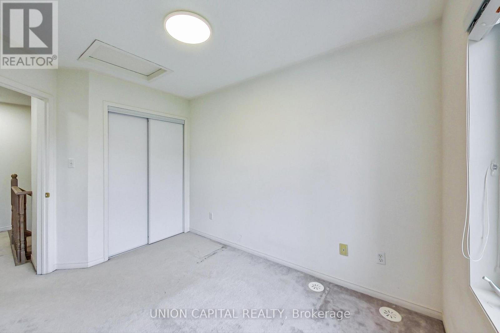 4 - 19 Hays Boulevard, Oakville, Ontario  L6H 0H8 - Photo 8 - W12519084