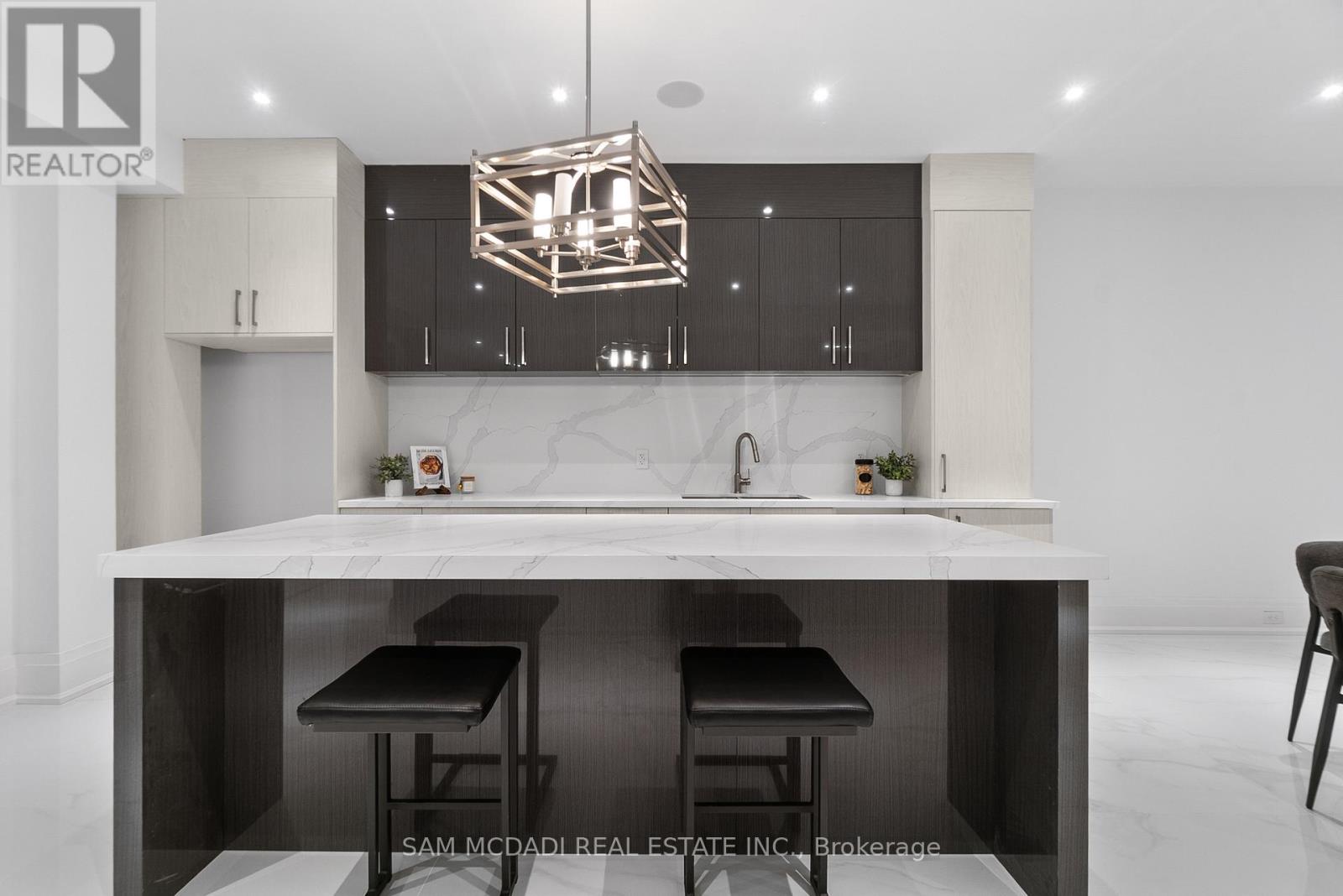 84 Pebbleridge Place, Oakville, Ontario  L6K 3Y4 - Photo 35 - W12519172