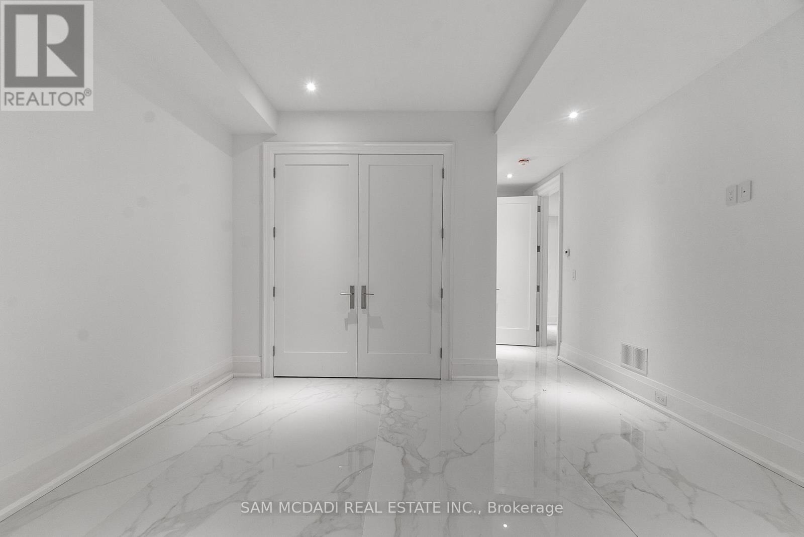 84 Pebbleridge Place, Oakville, Ontario  L6K 3Y4 - Photo 44 - W12519172