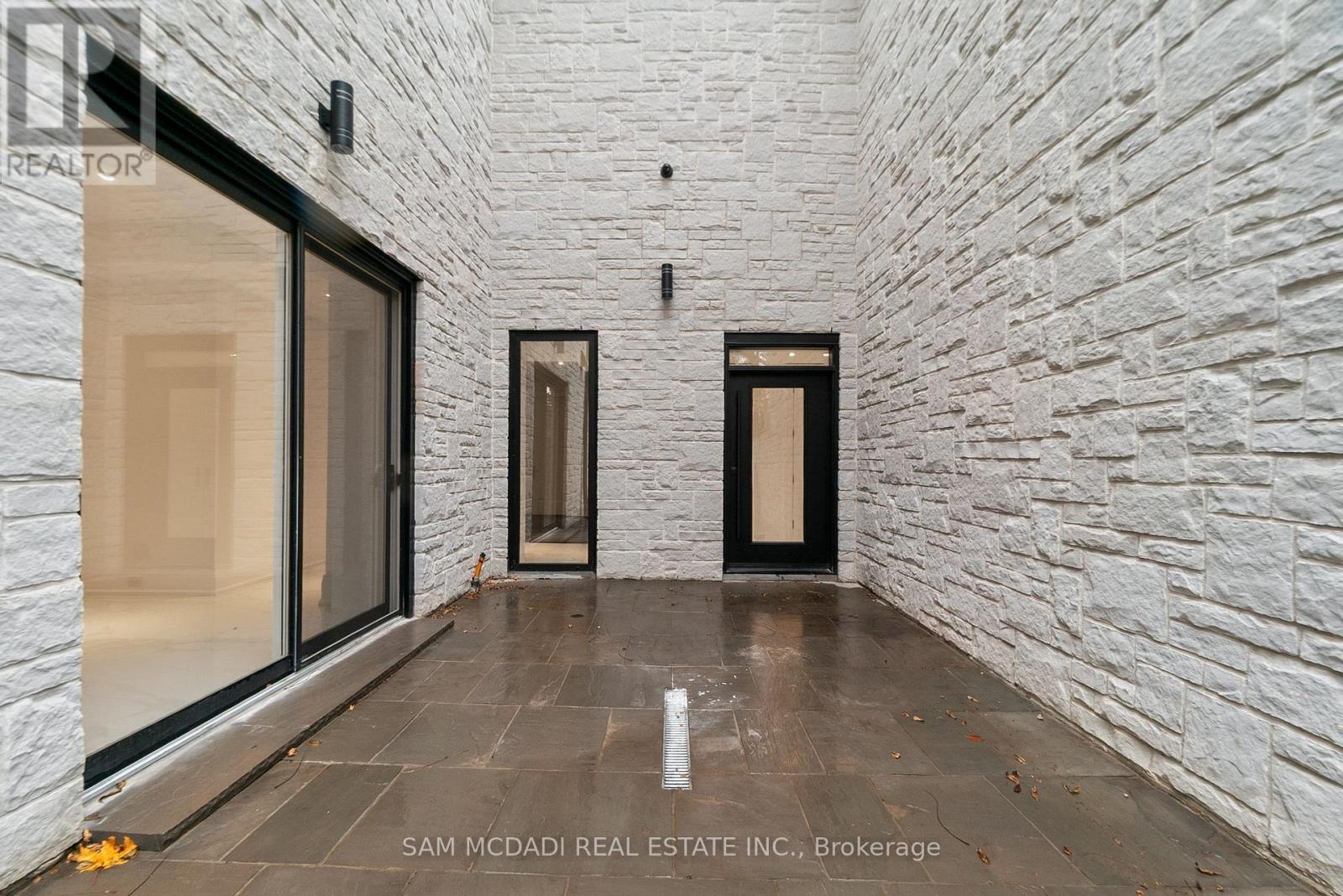 84 Pebbleridge Place, Oakville, Ontario  L6K 3Y4 - Photo 47 - W12519172