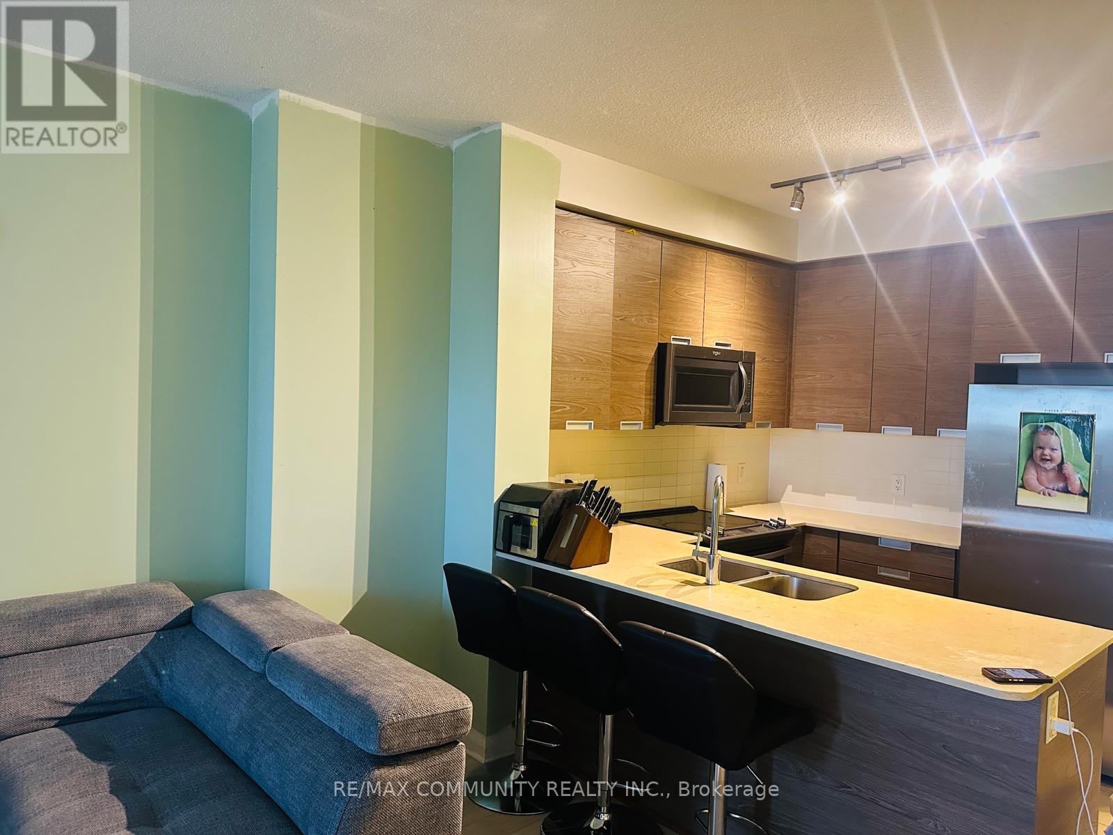 1018 - 5033 Four Springs Avenue, Mississauga, Ontario  L5R 0G6 - Photo 8 - W12519182