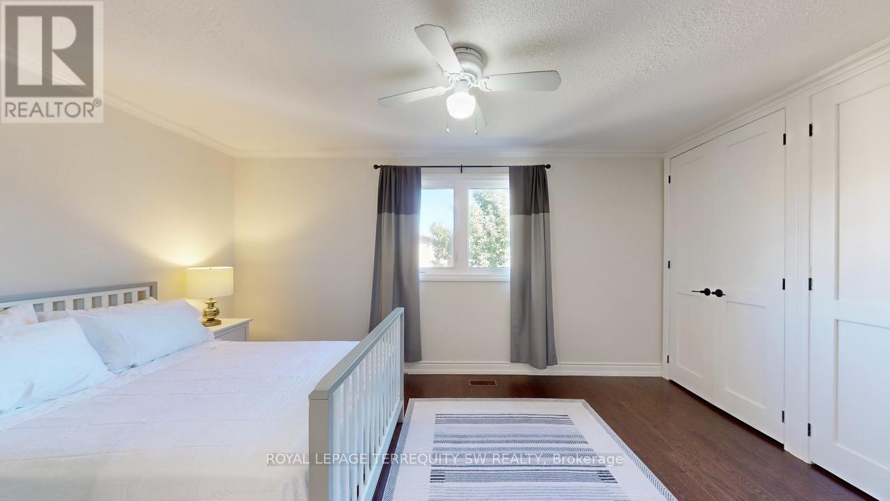 4287 Beacon Lane, Mississauga, Ontario  L5C 3V8 - Photo 30 - W12519184