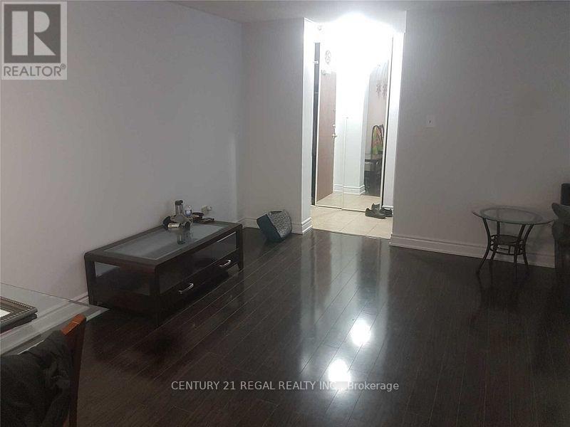 106 - 21 Knightsbridge Road, Brampton, Ontario L6T 3Y1 - Photo 5 - W12519186