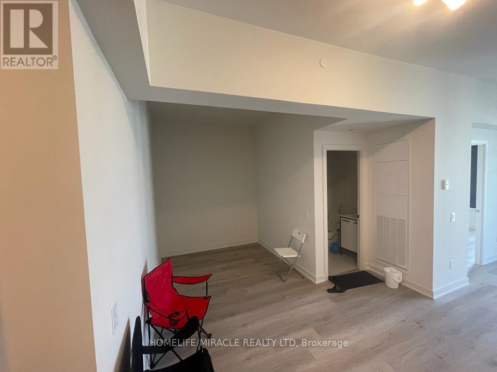 403 - 385 Winston Road, Grimsby, Ontario L3M 4E8 - Photo 9 - X12519210