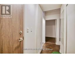 909 - 27 BATHURST STREET W, Toronto, Ontario