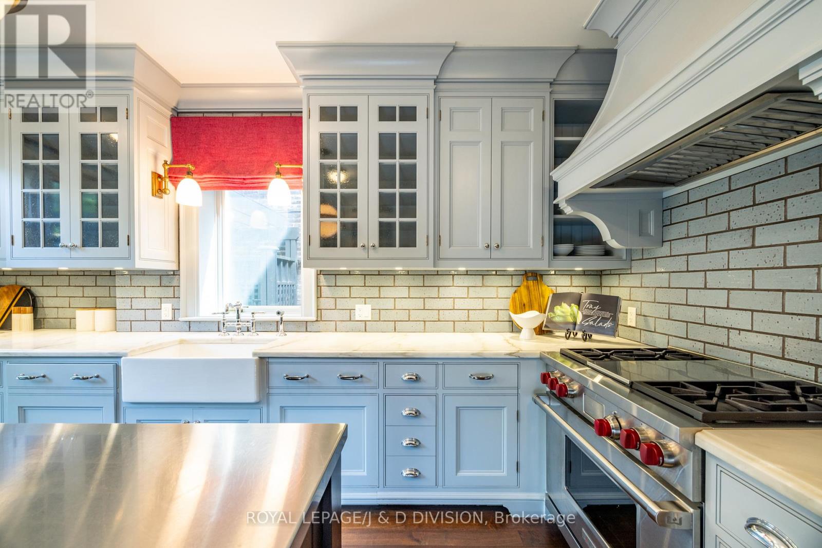 36 Boswell Avenue, Toronto, Ontario  M5R 1M4 - Photo 10 - C12519280