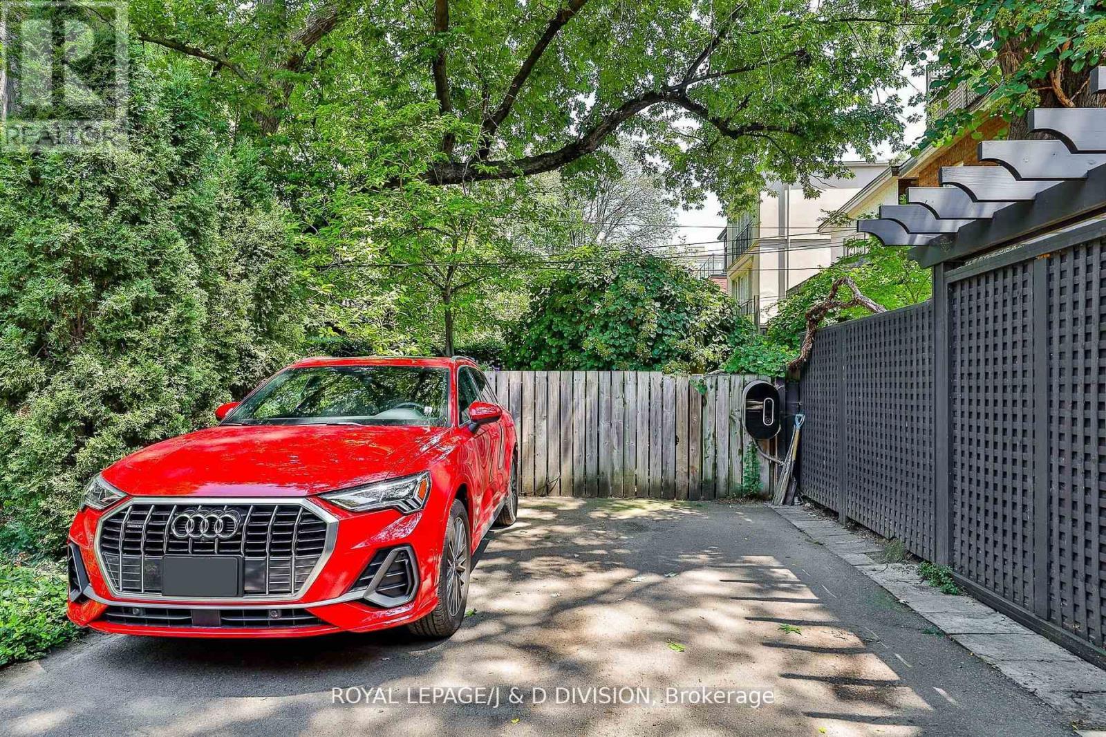 36 Boswell Avenue, Toronto, Ontario  M5R 1M4 - Photo 40 - C12519280