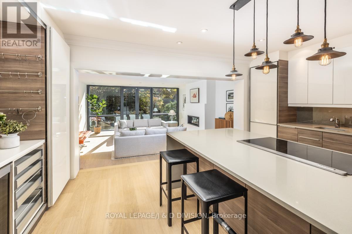 245 Glenrose Avenue, Toronto, Ontario  M4T 1L1 - Photo 11 - C12519426