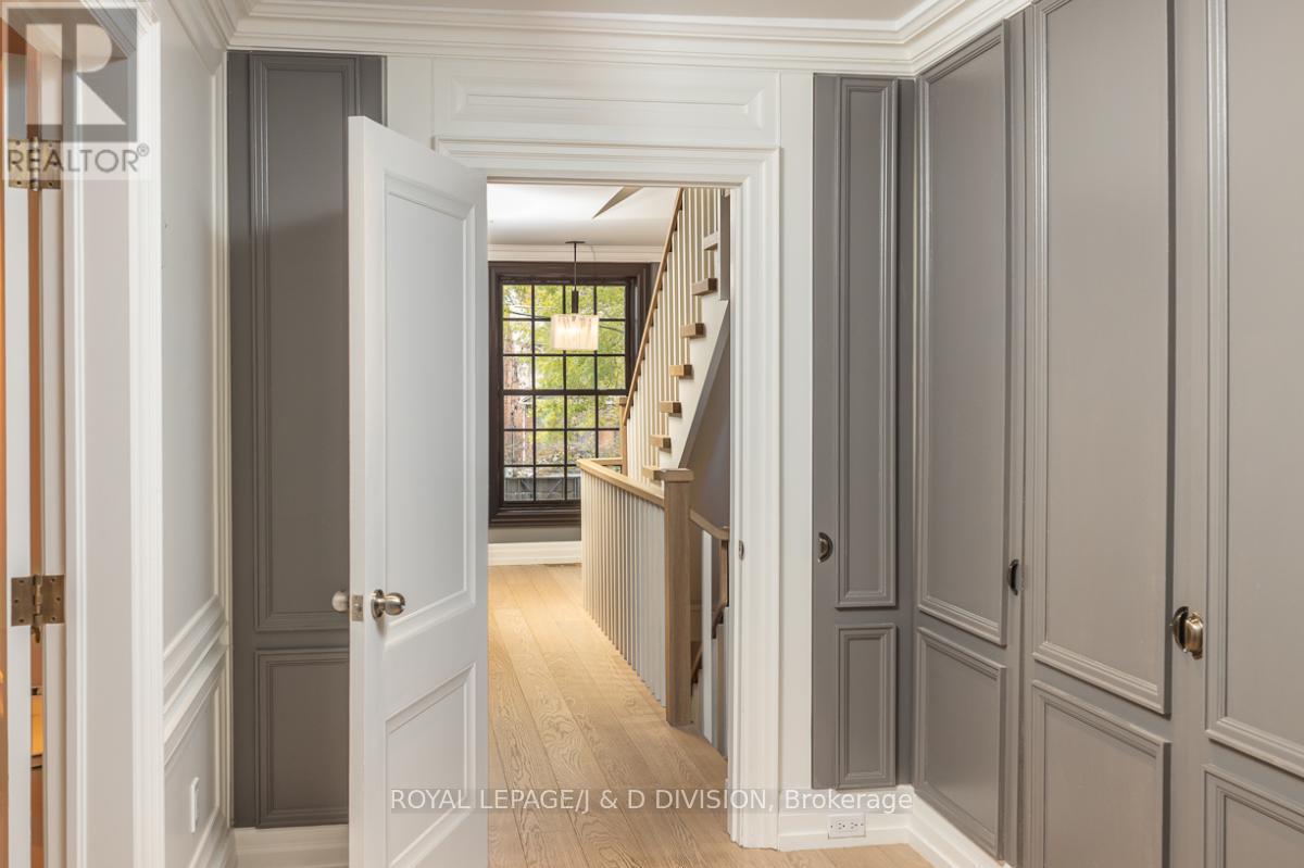 245 Glenrose Avenue, Toronto, Ontario  M4T 1L1 - Photo 18 - C12519426