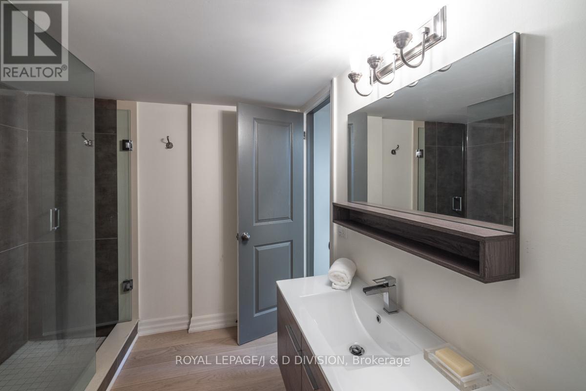 245 Glenrose Avenue, Toronto, Ontario  M4T 1L1 - Photo 34 - C12519426