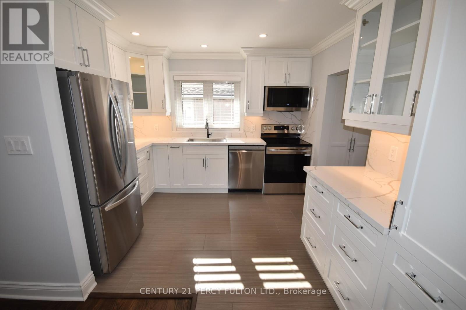 Upper - 75 Sloane (Upper) Avenue, Toronto, Ontario M4A 2A8 - Photo 10 - C12519450