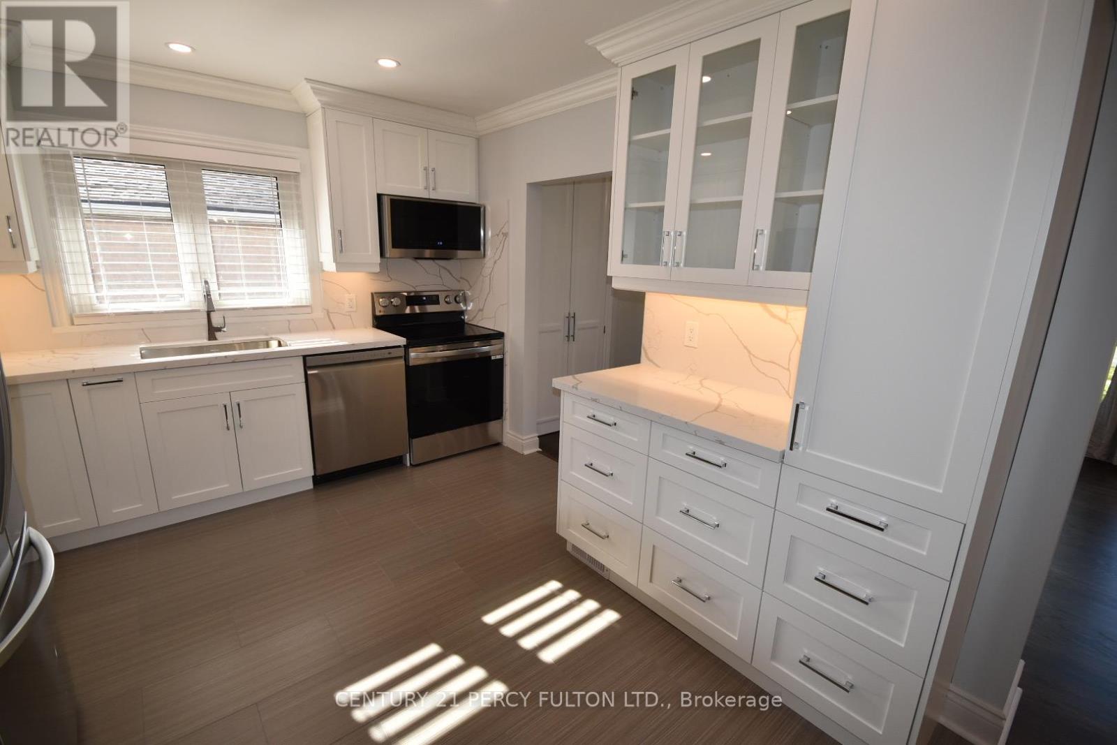 Upper - 75 Sloane (Upper) Avenue, Toronto, Ontario M4A 2A8 - Photo 11 - C12519450