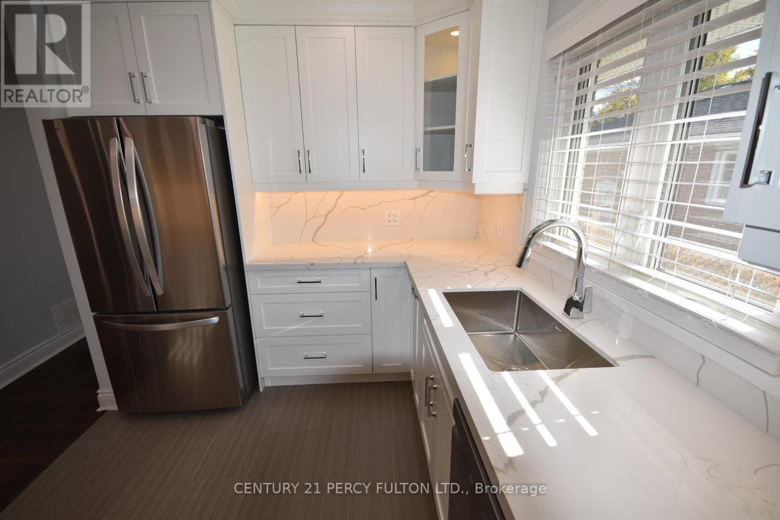 Upper - 75 Sloane (Upper) Avenue, Toronto, Ontario M4A 2A8 - Photo 13 - C12519450