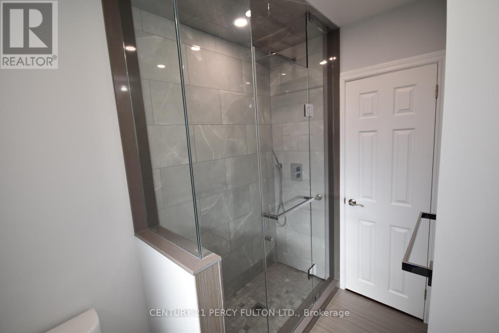 Upper - 75 Sloane (Upper) Avenue, Toronto, Ontario M4A 2A8 - Photo 24 - C12519450