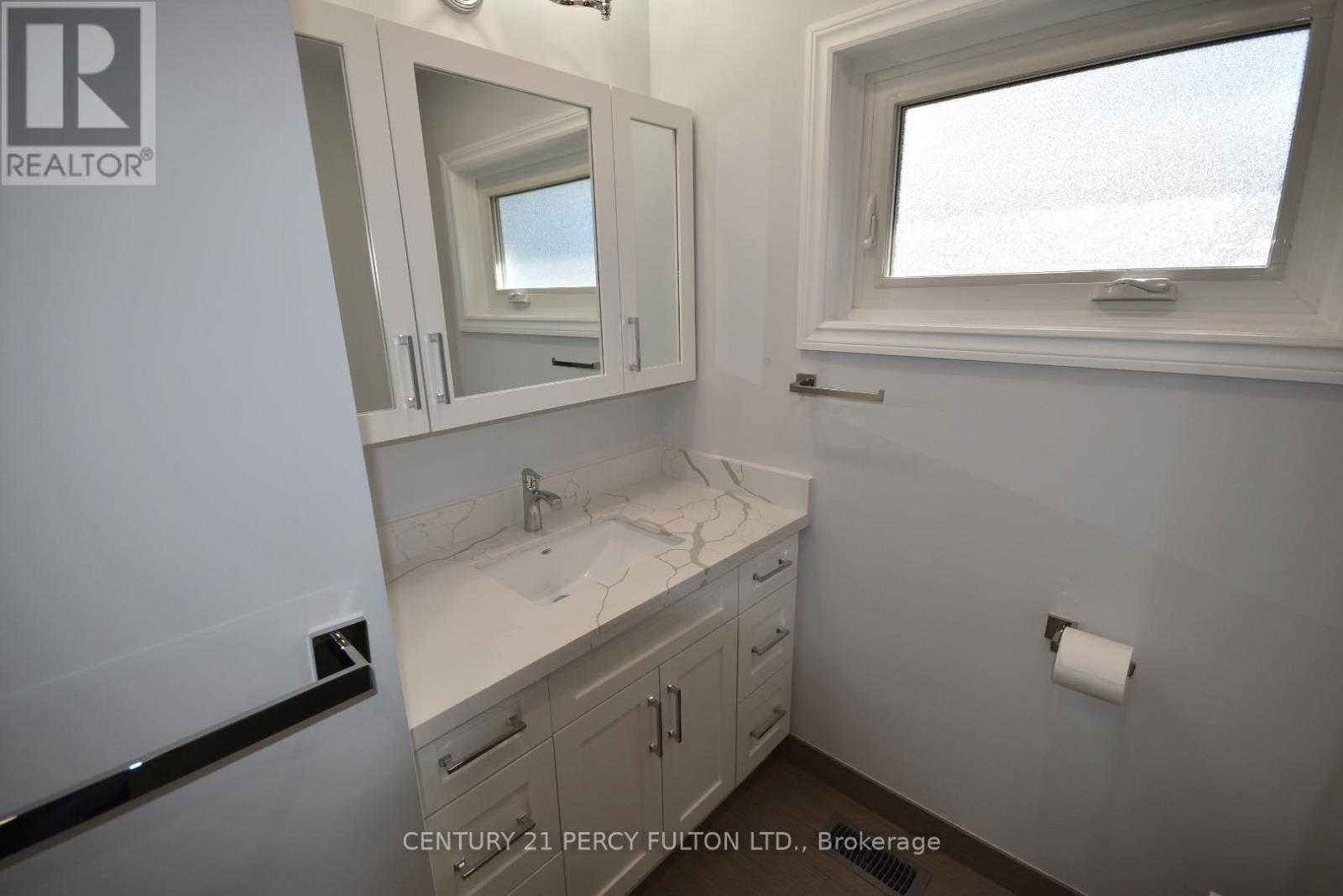 Upper - 75 Sloane (Upper) Avenue, Toronto, Ontario M4A 2A8 - Photo 25 - C12519450