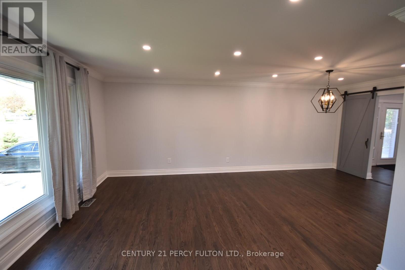 Upper - 75 Sloane (Upper) Avenue, Toronto, Ontario M4A 2A8 - Photo 5 - C12519450