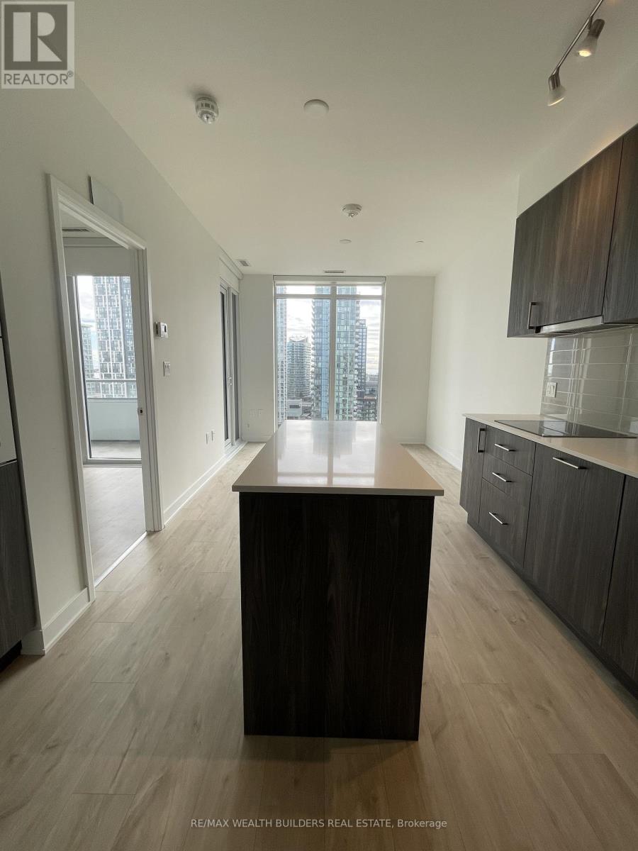 1605e - 576 Front Street W, Toronto, Ontario M5V 1C1 - Photo 2 - C12519454