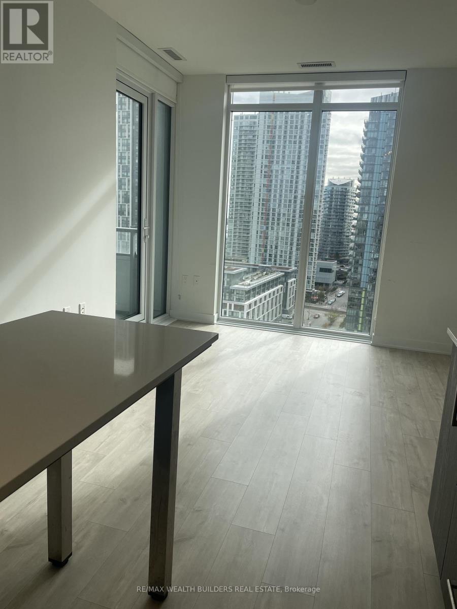 1605e - 576 Front Street W, Toronto, Ontario M5V 1C1 - Photo 3 - C12519454