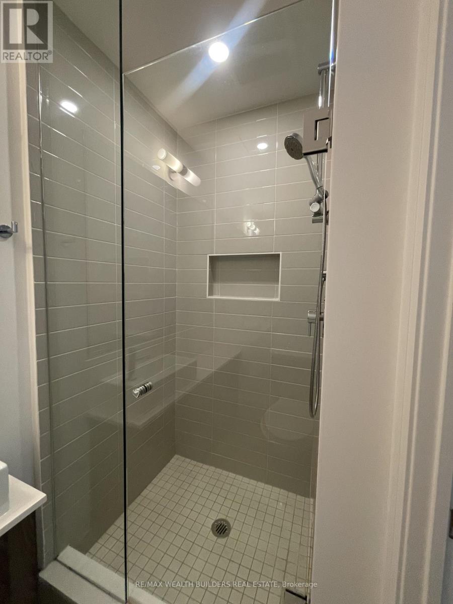 1605e - 576 Front Street W, Toronto, Ontario M5V 1C1 - Photo 9 - C12519454