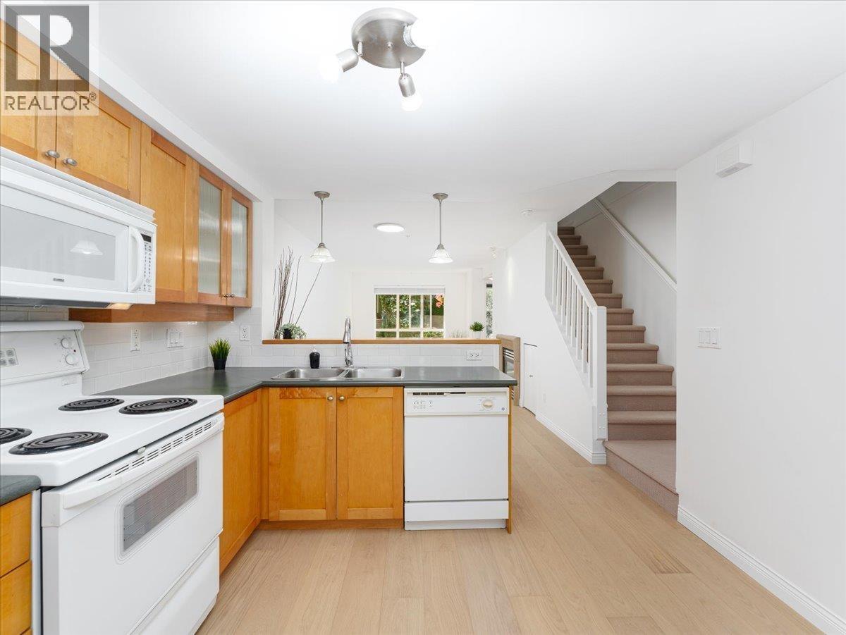 12 288 St. Davids Avenue, North Vancouver, British Columbia  V7L 4X2 - Photo 11 - R3032836