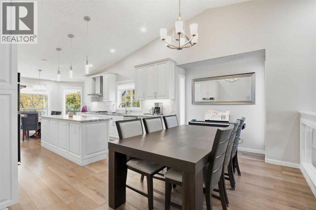 31 Applegrove Crescent Se, Calgary, Alberta  T2A 7P2 - Photo 2 - A2262808