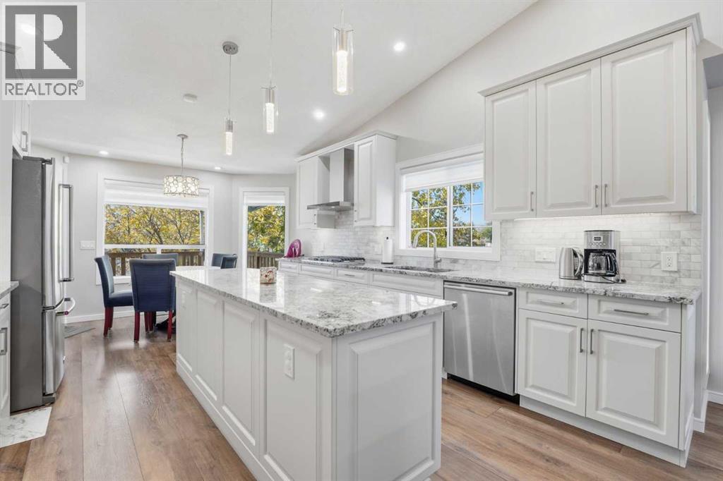 31 Applegrove Crescent Se, Calgary, Alberta  T2A 7P2 - Photo 8 - A2262808