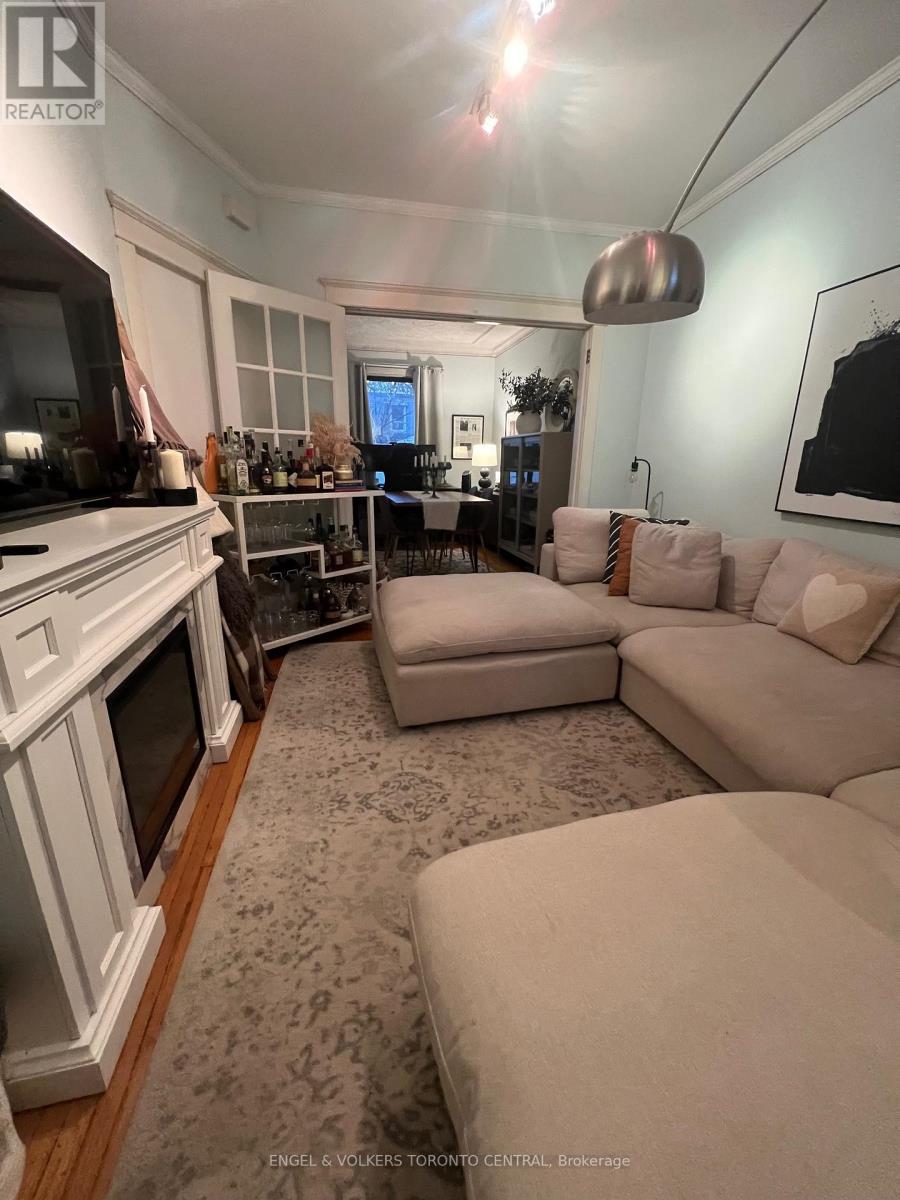 591 Pape Avenue, Toronto, Ontario  M4K 3R7 - Photo 12 - E12519272