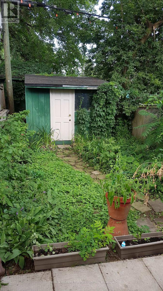 591 Pape Avenue, Toronto, Ontario  M4K 3R7 - Photo 22 - E12519272