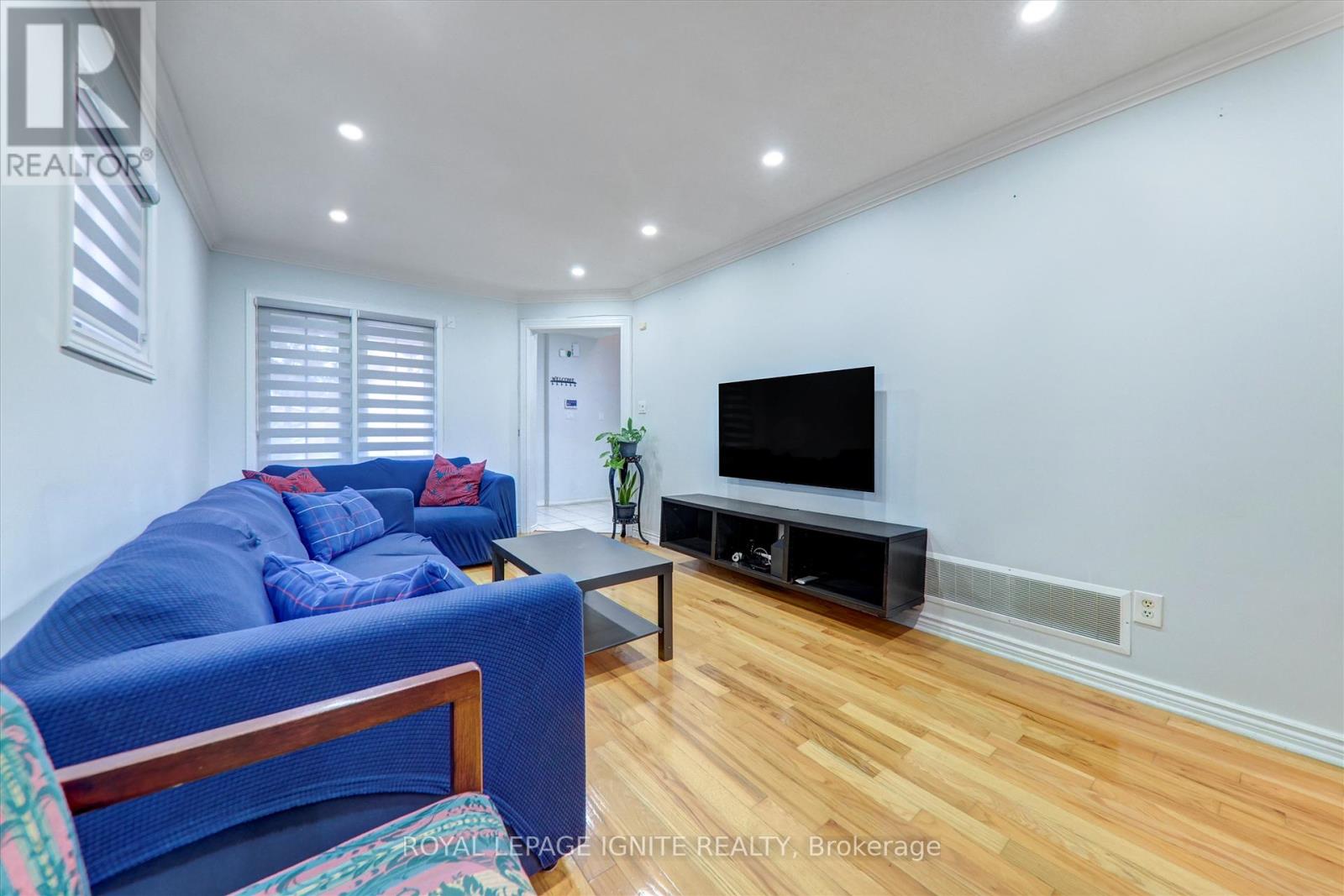 45 Reese Avenue, Ajax, Ontario  L1T 3V7 - Photo 10 - E12519320