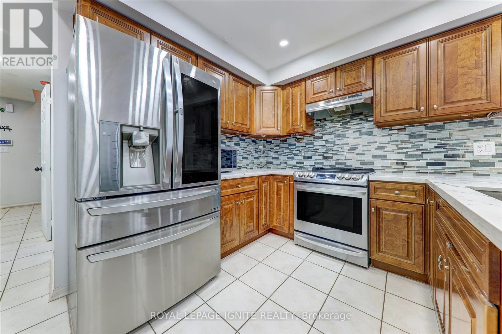 45 Reese Avenue, Ajax, Ontario  L1T 3V7 - Photo 14 - E12519320