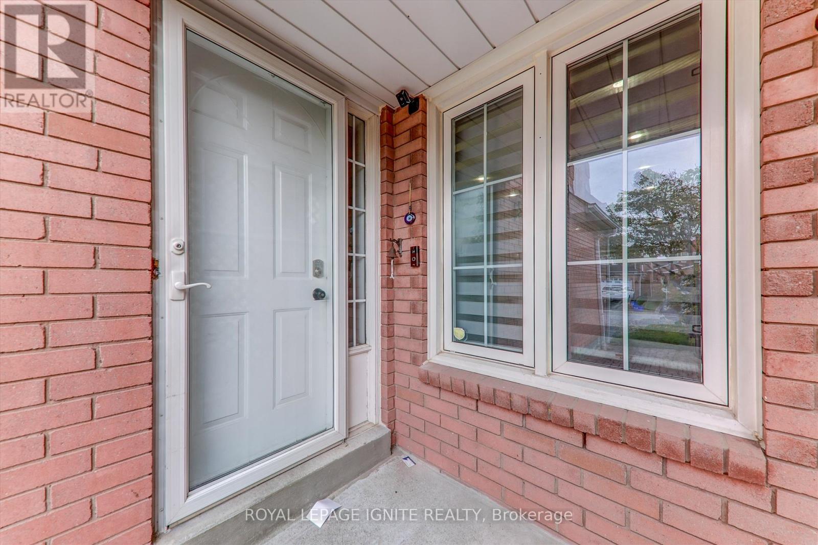 45 Reese Avenue, Ajax, Ontario  L1T 3V7 - Photo 5 - E12519320