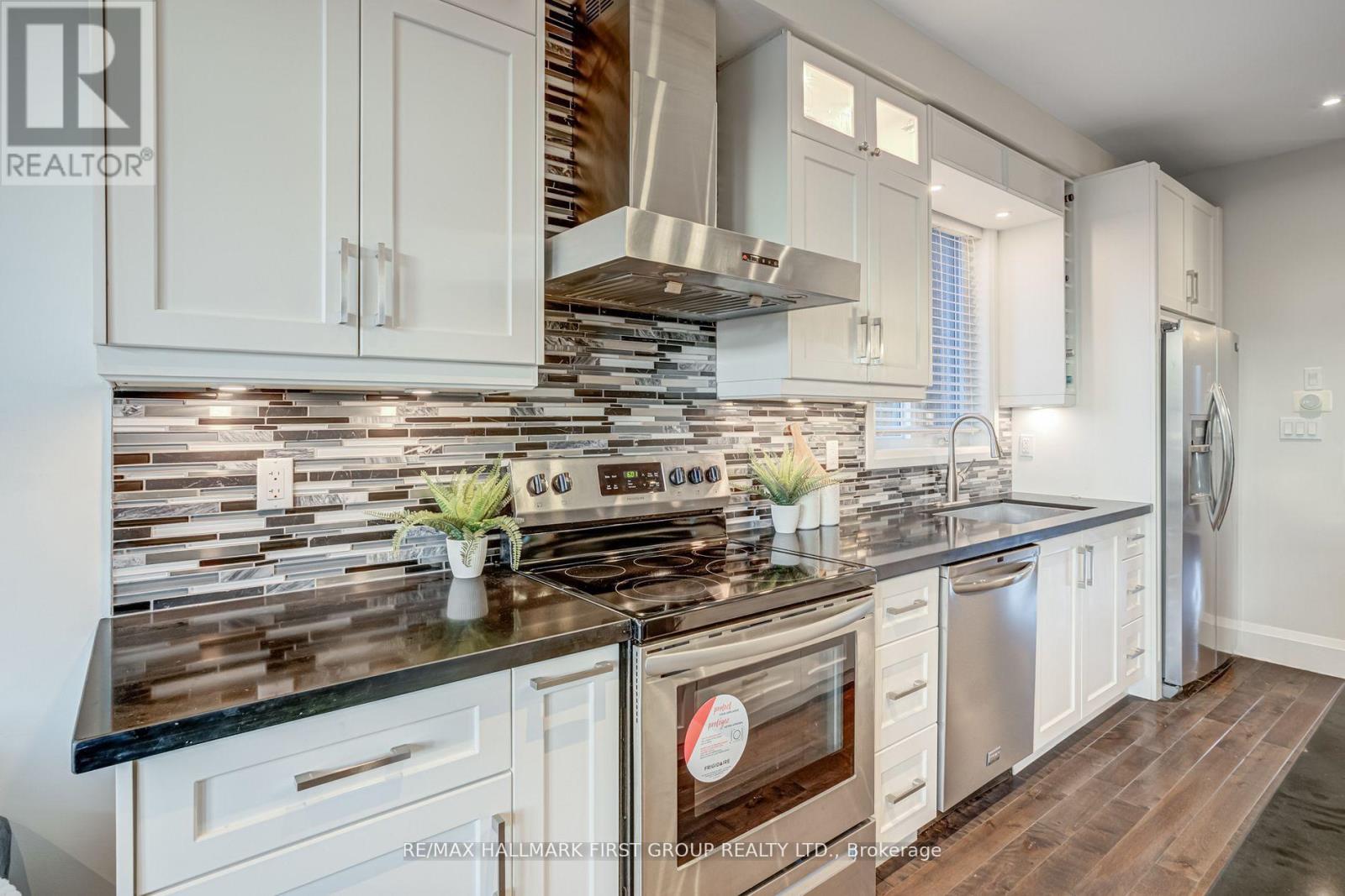 38 Mystic Avenue, Toronto, Ontario  M1L 4G9 - Photo 13 - E12519368