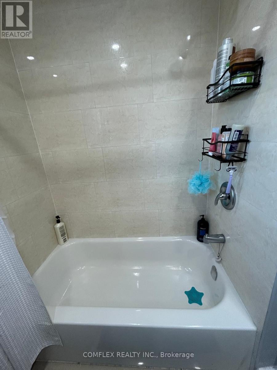 334 Surrey Drive, Oshawa, Ontario  L1G 6H1 - Photo 14 - E12519370