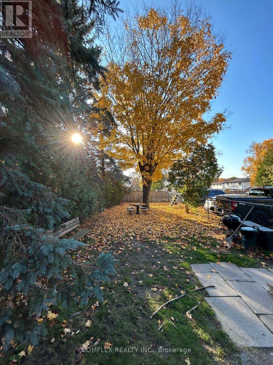 334 Surrey Drive, Oshawa, Ontario  L1G 6H1 - Photo 19 - E12519370