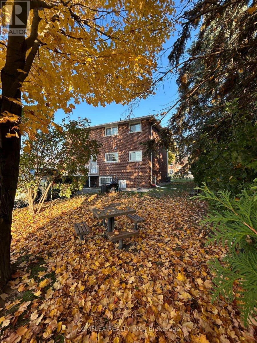 334 Surrey Drive, Oshawa, Ontario  L1G 6H1 - Photo 20 - E12519370