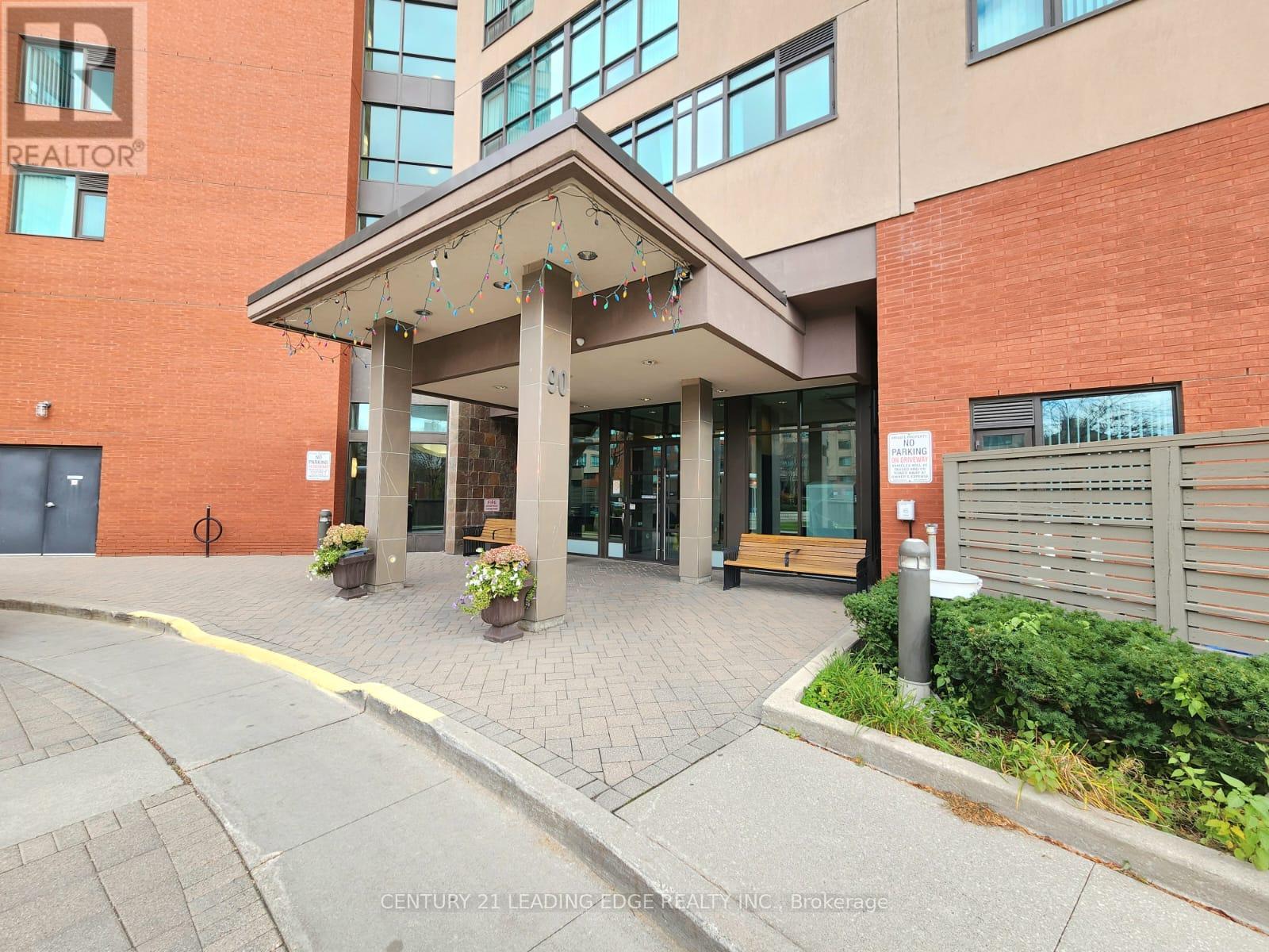 523 - 90 SCOTTFIELD DRIVE, Toronto, Ontario