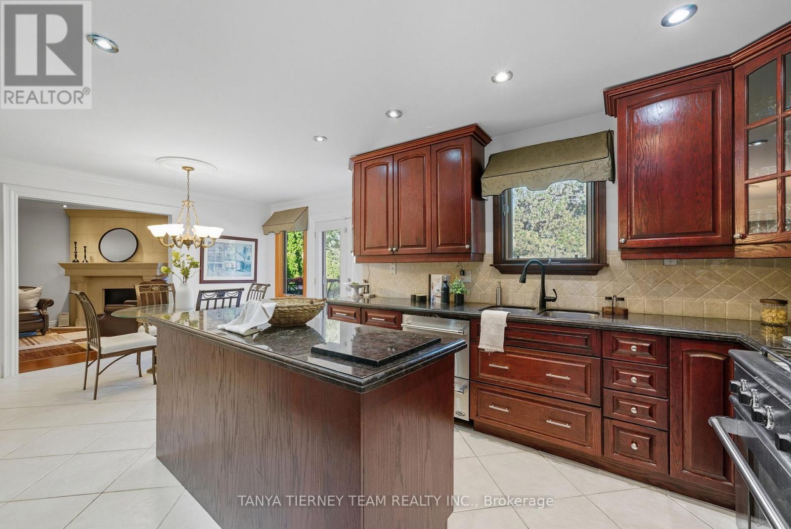 33 Simms Drive, Ajax, Ontario  L1T 3J5 - Photo 18 - E12519404