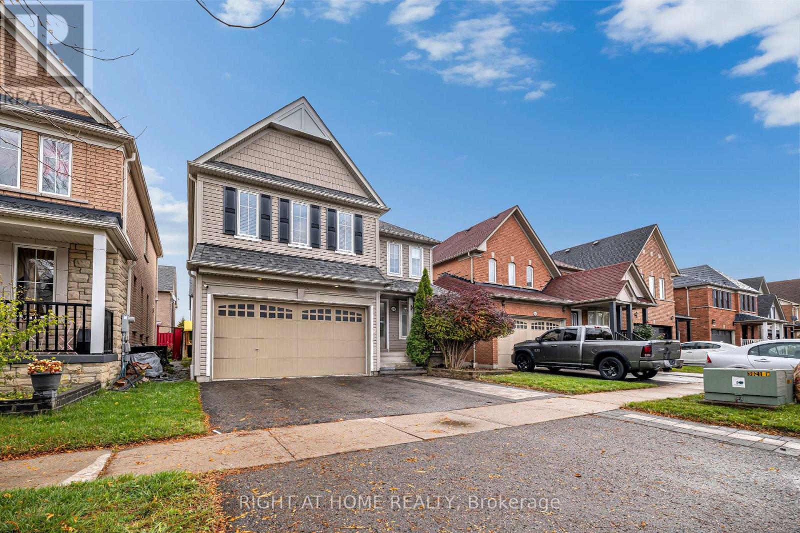 23 Tiller Street, Ajax, Ontario  L1Z 1X8 - Photo 2 - E12519416