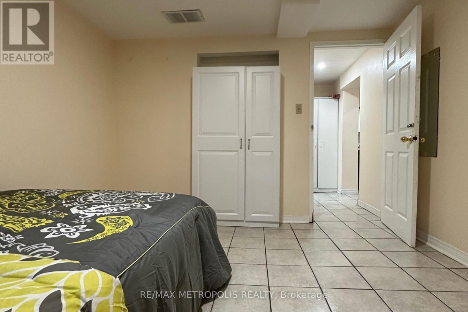 Bsmt B - 112 Brantwood Drive, Toronto, Ontario  M1H 2G8 - Photo 5 - E12519456