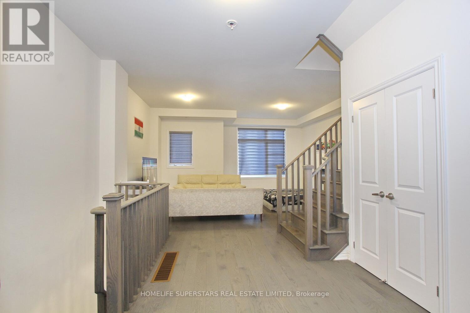 72 Wascana Road, Vaughan, Ontario L4H 5G9 - Photo 8 - N12519214